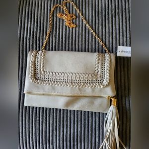Chain strapped/clutch purse